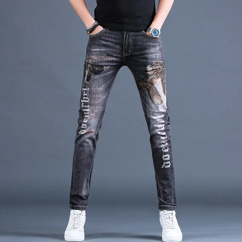 Korea Version Men’s Noble Gray Jeans, High Quality Slim Stretch Jeans,Light Luxury Print Jeans, Stylish Sexy Street Jeans;
Korea Version Men’s Noble Gray Jeans, High Quality Slim Stretch Jeans,Light Luxury Print Jeans, Stylish Sexy Street Jeans;