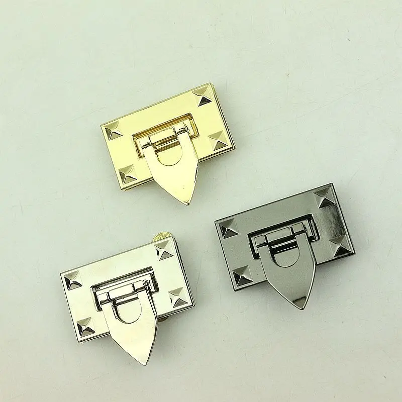 10Pc Big Metal Bag Folding Lock Clasp Push Lock Silver Closure Catch Fashion Leather Craft Women Bag Purse Handbag Accessories
10Pc Big Metal Bag Folding Lock Clasp Push Lock Silver Closure Catch Fashion Leather Craft Women Bag Purse Handbag Accessories