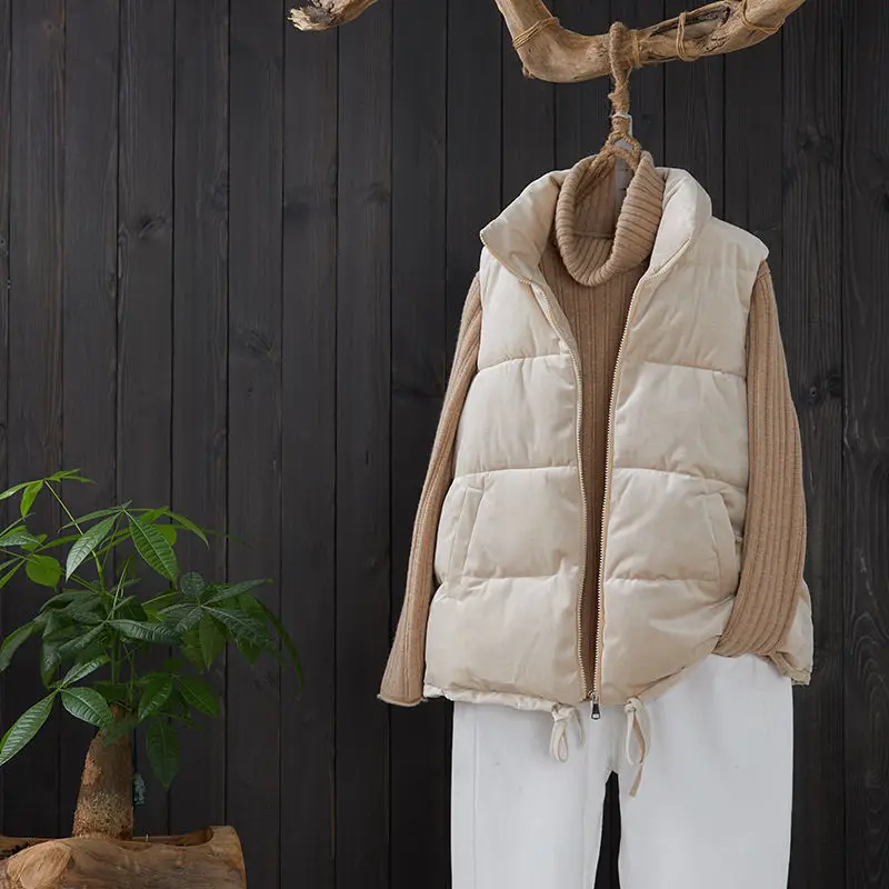 2021 New Women's Gold Velvet Fabric Vest Autumn Warm Down Cotton Padded Jacket Female Vests Stand collar Winter Thick Waistcoat
2021 New Women's Gold Velvet Fabric Vest Autumn Warm Down Cotton Padded Jacket Female Vests Stand collar Winter Thick Waistcoat