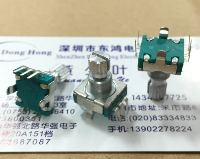 3pcs EC11 type encoder switch 30 positioning 15 pulse shaft length 12MM serrated shaft car encoding
3pcs EC11 type encoder switch 30 positioning 15 pulse shaft length 12MM serrated shaft car encoding