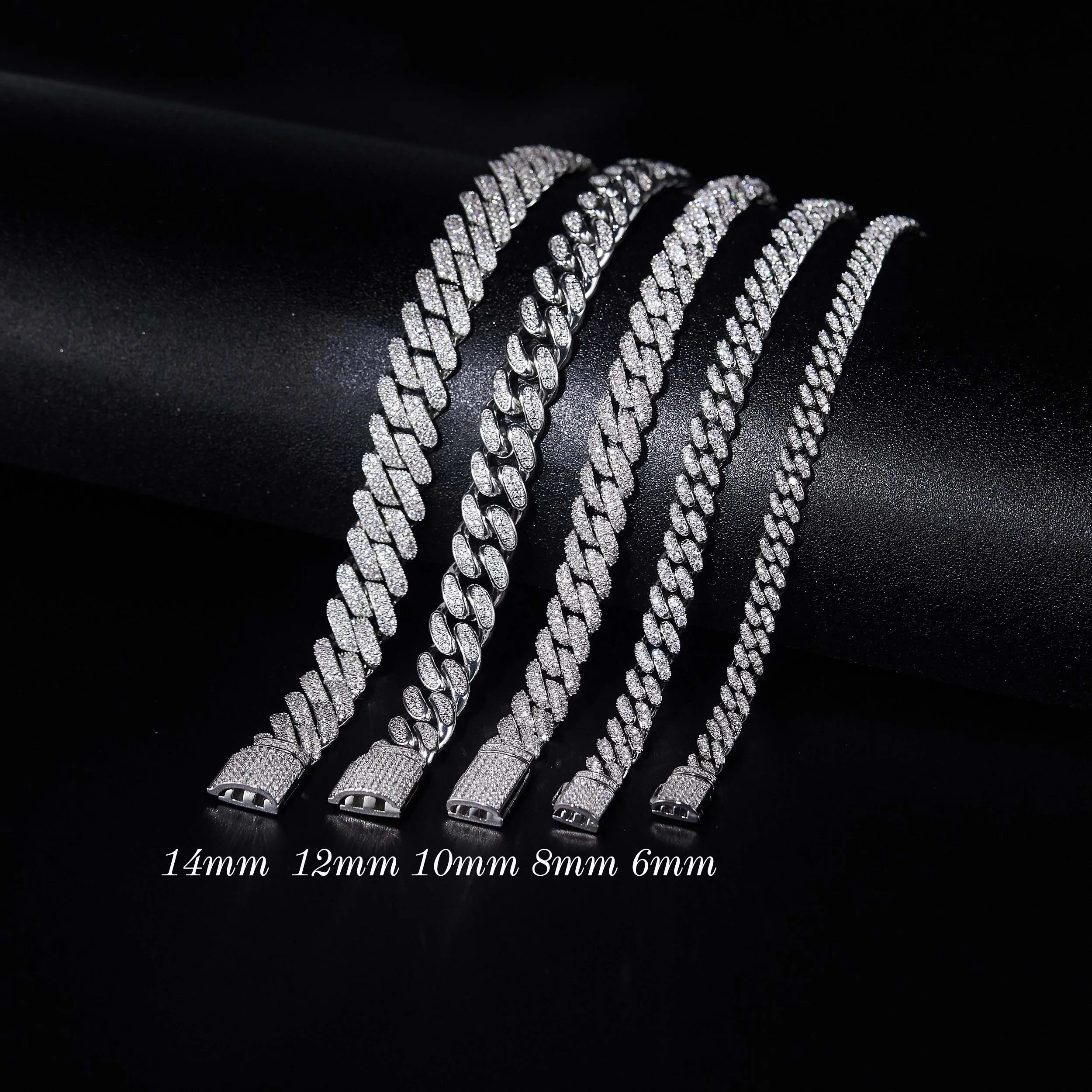 GEM'S BALLET 925 Sterling Silver Moissanite 14mm Cuban Chain Necklace Luxury Bling Bling Full Iced Out Charms Hiphop Jewelry
GEM'S BALLET 925 Sterling Silver Moissanite 14mm Cuban Chain Necklace Luxury Bling Bling Full Iced Out Charms Hiphop Jewelry