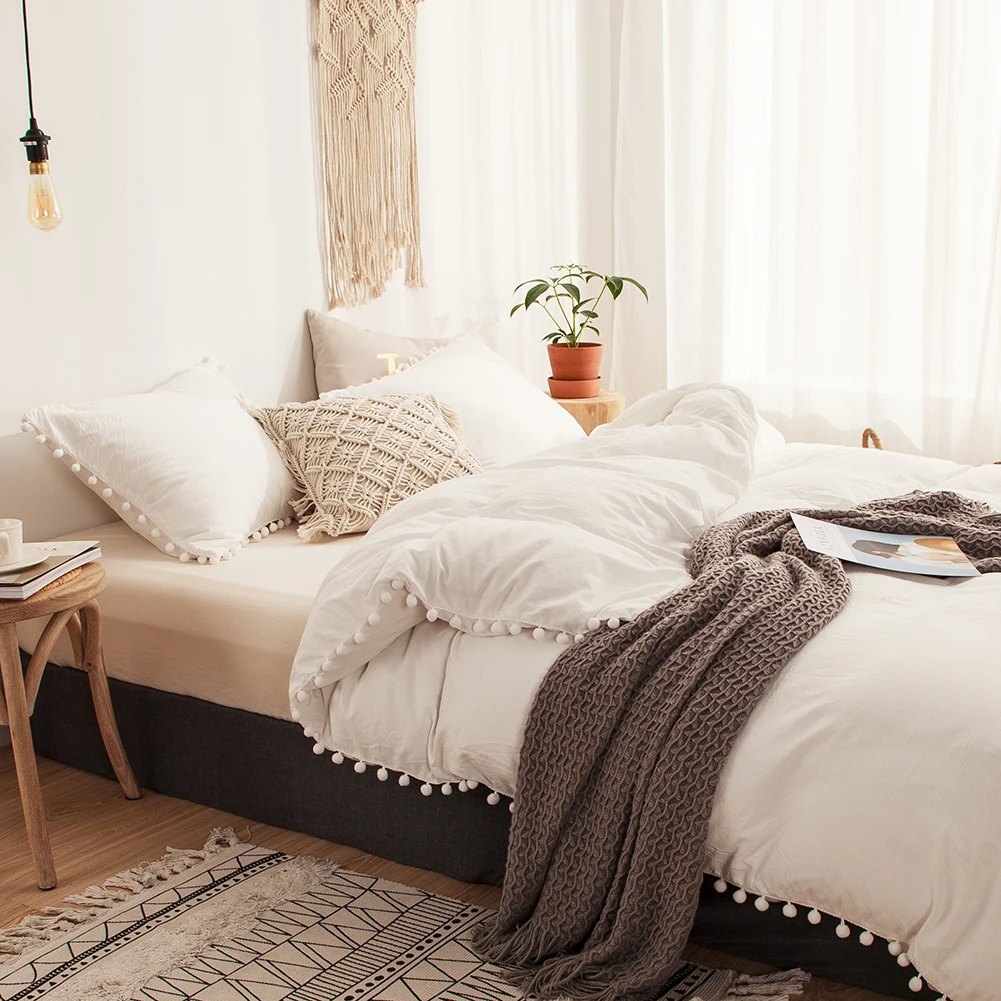 White Bedding Sets Offwhite Duvet Cover Set Pom Poms Shabby Chic Bed Set Soft Solid Color Bed Linen Home Textile No Comforter
White Bedding Sets Offwhite Duvet Cover Set Pom Poms Shabby Chic Bed Set Soft Solid Color Bed Linen Home Textile No Comforter