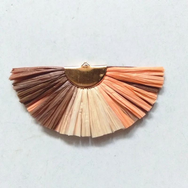12 Color Half Beads Lafite Fan Shaped DIY Handmade Jewelry Accessories Charms Pendant Tassel Making Earrings Necklace
12 Color Half Beads Lafite Fan Shaped DIY Handmade Jewelry Accessories Charms Pendant Tassel Making Earrings Necklace