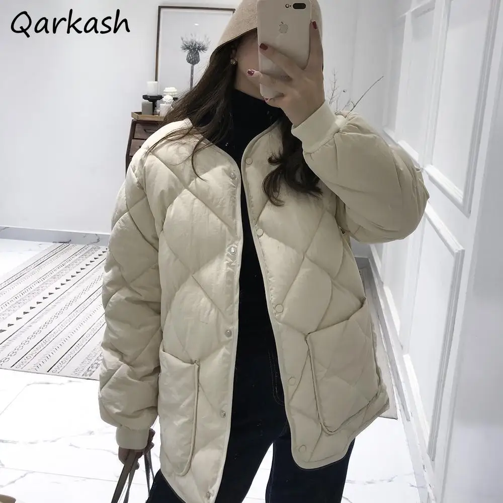 Парки женские элегантные Harajuku модные теплые простые 4-цветные женские ретро популярная верхняя одежда для отдыха универсальные свободные карманы классические
Парки женские элегантные Harajuku модные теплые простые 4-цветные женские ретро популярная верхняя одежда для отдыха универсальные свободные карманы классические