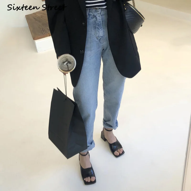 Women Jeans Vintage Fashion Blue Washed Y2K Pants Aesthetic Button Korean Style Denim Female Baggy Trousers 2021 Casual Harajuku
Women Jeans Vintage Fashion Blue Washed Y2K Pants Aesthetic Button Korean Style Denim Female Baggy Trousers 2021 Casual Harajuku