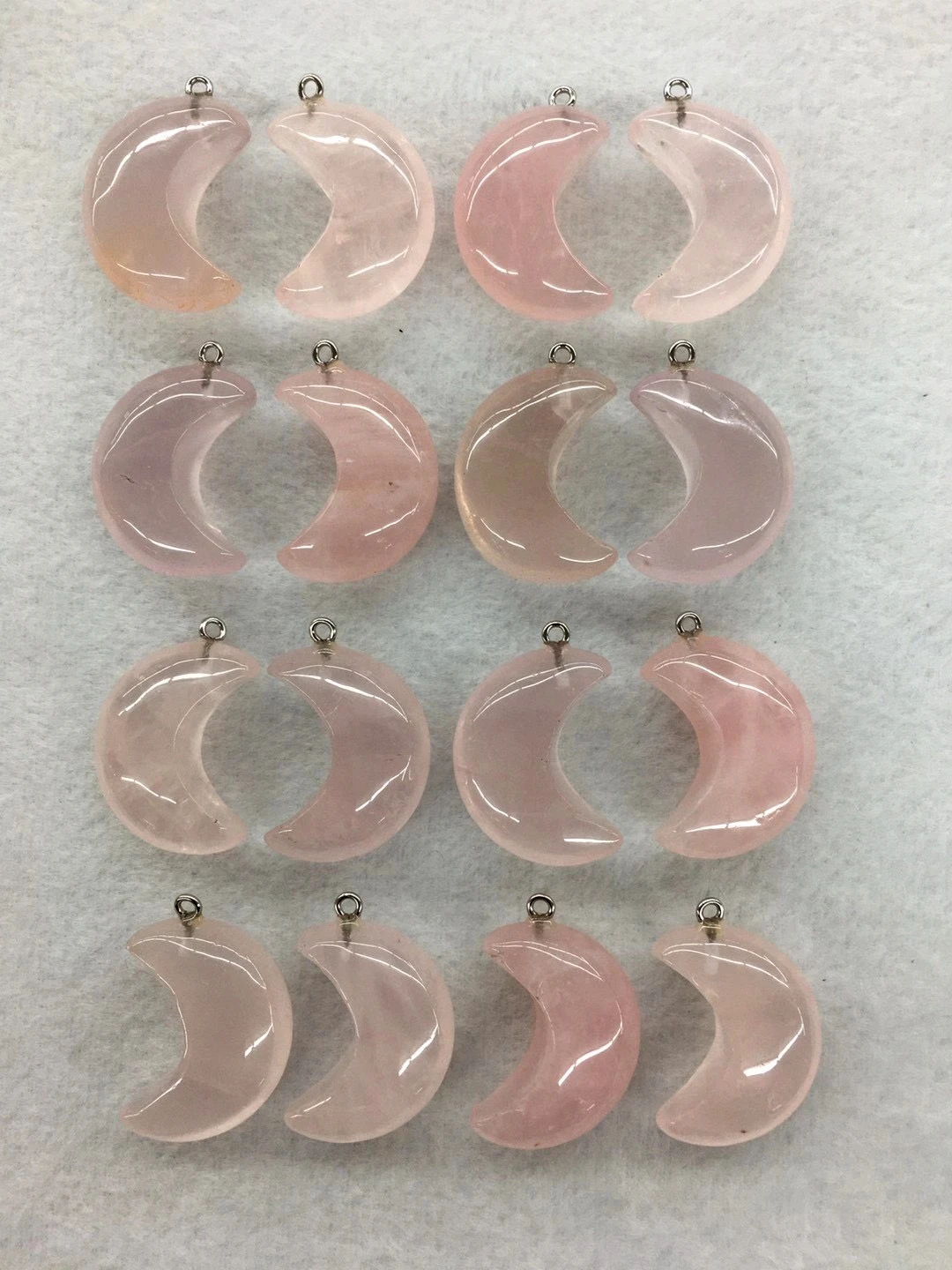 Wholesale 10pcs/Pack Rose Pink Quartz Bead Pendant,Moon Shape Gem Stone Jewelry Necklace DIY,30x12mm
Wholesale 10pcs/Pack Rose Pink Quartz Bead Pendant,Moon Shape Gem Stone Jewelry Necklace DIY,30x12mm