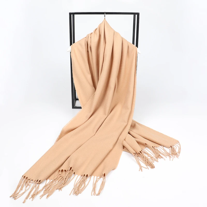 2022 woman's winter scarf fashion female Foulard Women Scarf cashmere Wool winter Shawl wraps solid winter Sjaal scarf poncho
2022 woman's winter scarf fashion female Foulard Women Scarf cashmere Wool winter Shawl wraps solid winter Sjaal scarf poncho