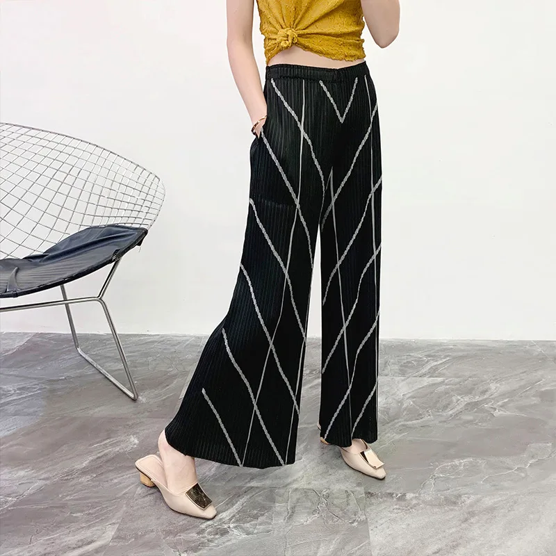 Women Pleated Wide Leg Pants 2020 Summer New Loose Large Straight Pants Casual Pants
Women Pleated Wide Leg Pants 2020 Summer New Loose Large Straight Pants Casual Pants