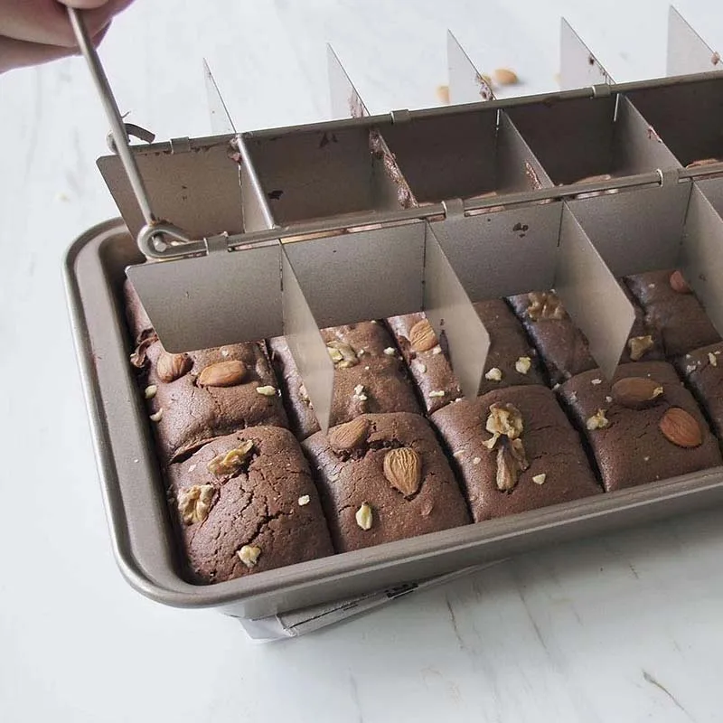 Brownie Pan Cake Bread Mold Non-stick Carbon Steel Box-Separated Home Cake Thickening Baking Tool Kitchen Product
Brownie Pan Cake Bread Mold Non-stick Carbon Steel Box-Separated Home Cake Thickening Baking Tool Kitchen Product