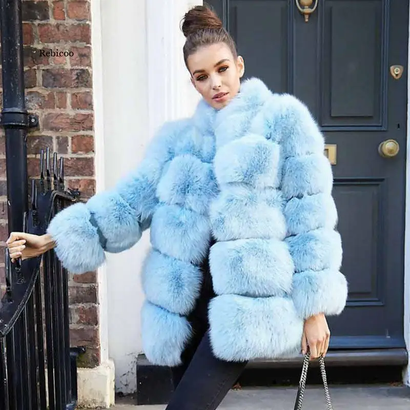 Eco-friendly Fox Fur Coat Winter Outerwear With Stand collar thick warm collar whose Skin Fox Fur Coats for Lady Hot Sell
Eco-friendly Fox Fur Coat Winter Outerwear With Stand collar thick warm collar whose Skin Fox Fur Coats for Lady Hot Sell