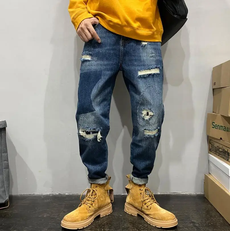 Men's Hole biker Jeans Destroyed Ripped Design Fashion loose Casual Straight Jeans Man Denim trousers w1544
Men's Hole biker Jeans Destroyed Ripped Design Fashion loose Casual Straight Jeans Man Denim trousers w1544