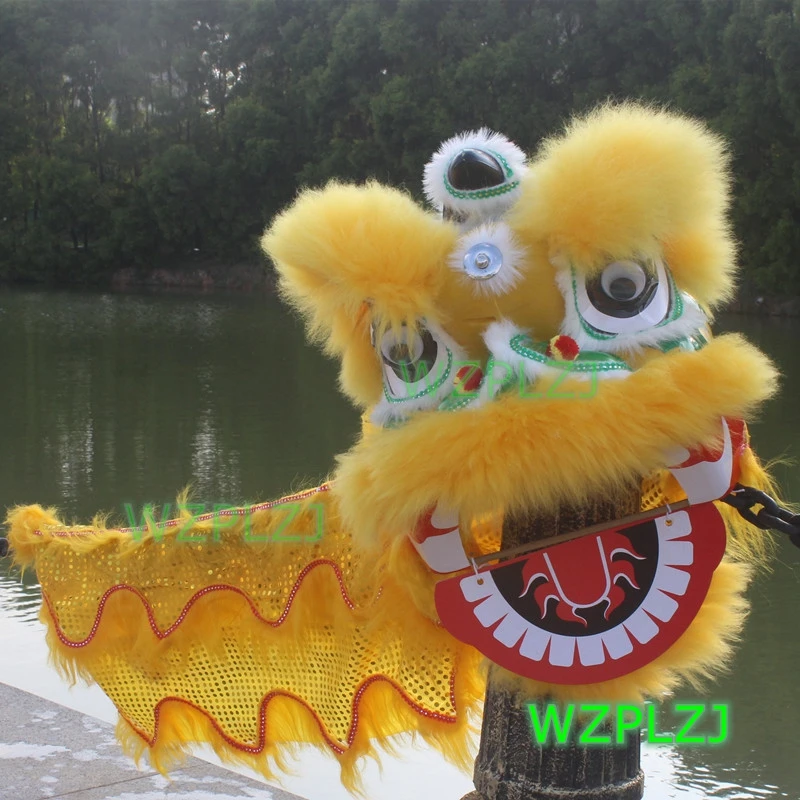 Классический 12-дюймовый классический костюм для танца льва, костюм для детей от 2 до 5 лет, детский спортивный реквизит для выступлений, игрушка, вечеринка, игра, сцена
Классический 12-дюймовый классический костюм для танца льва, костюм для детей от 2 до 5 лет, детский спортивный реквизит для выступлений, игрушка, вечеринка, игра, сцена