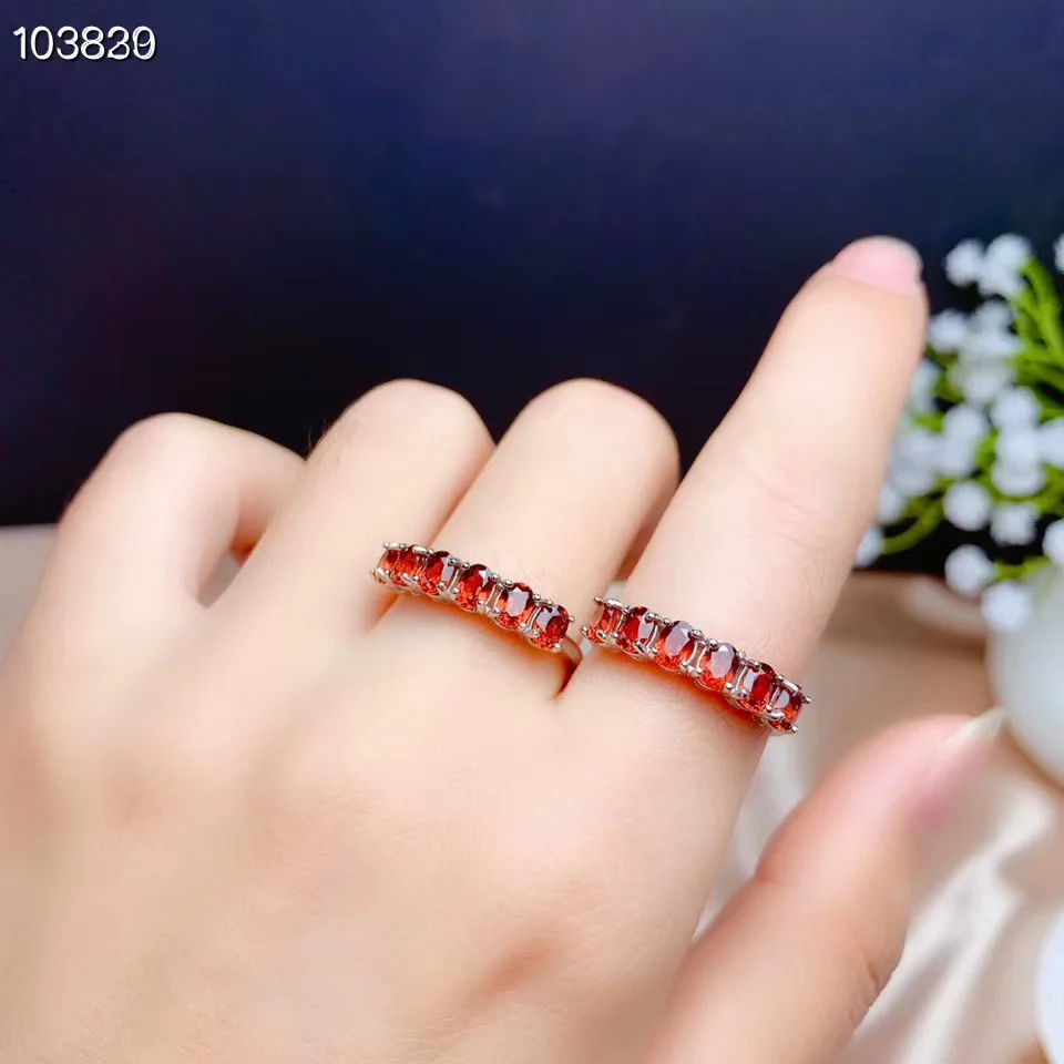 Simple garnet ring, bamboo style, exquisite and beautiful. 925 Sterling silver, package, cheap
Simple garnet ring, bamboo style, exquisite and beautiful. 925 Sterling silver, package, cheap