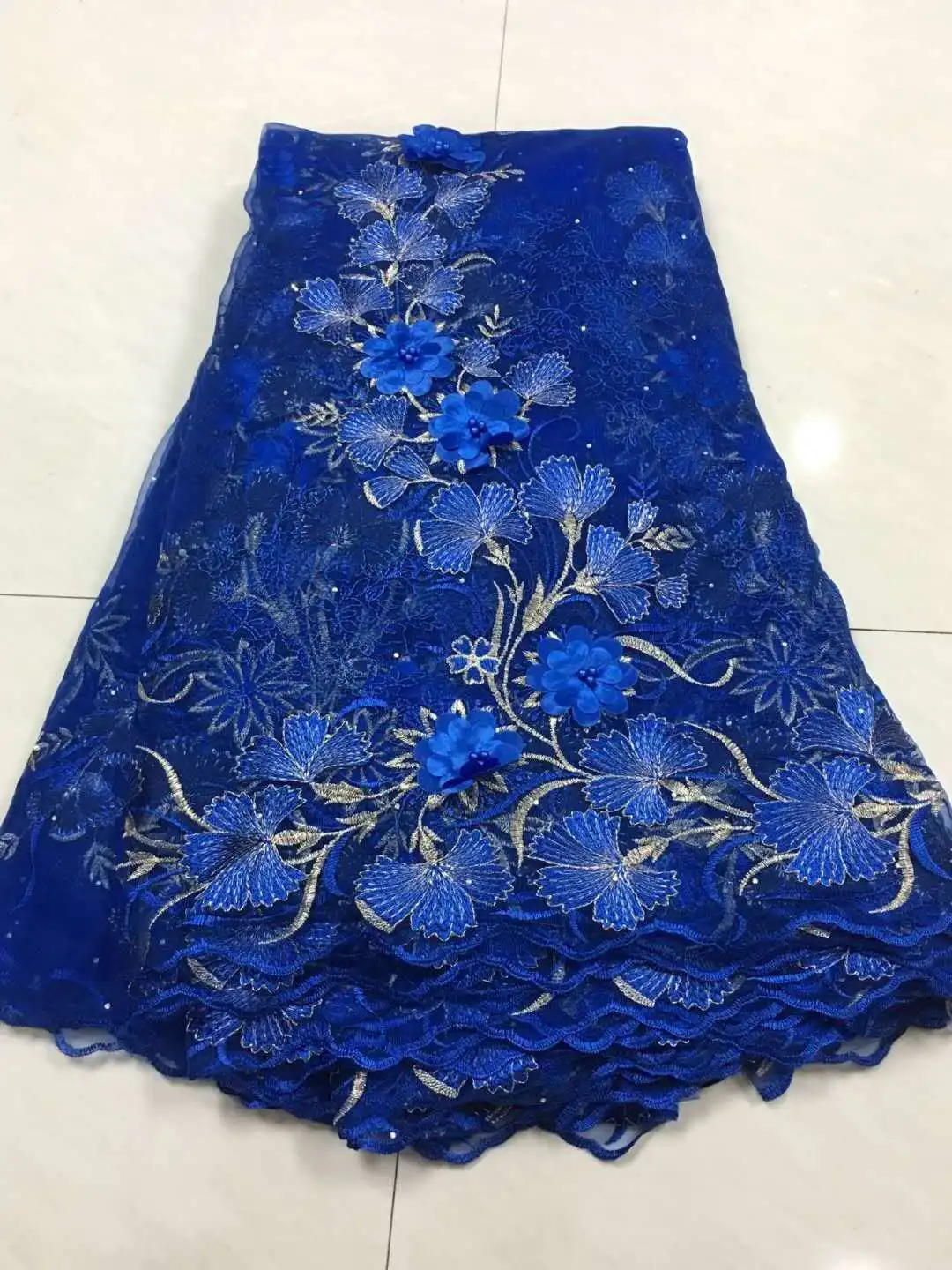 2020 Royal Blue African Net Lace High Quality 3D Flowers French Nigerian Tulle Wedding Lace Fabric With Beads And Stones KHX28B
2020 Royal Blue African Net Lace High Quality 3D Flowers French Nigerian Tulle Wedding Lace Fabric With Beads And Stones KHX28B