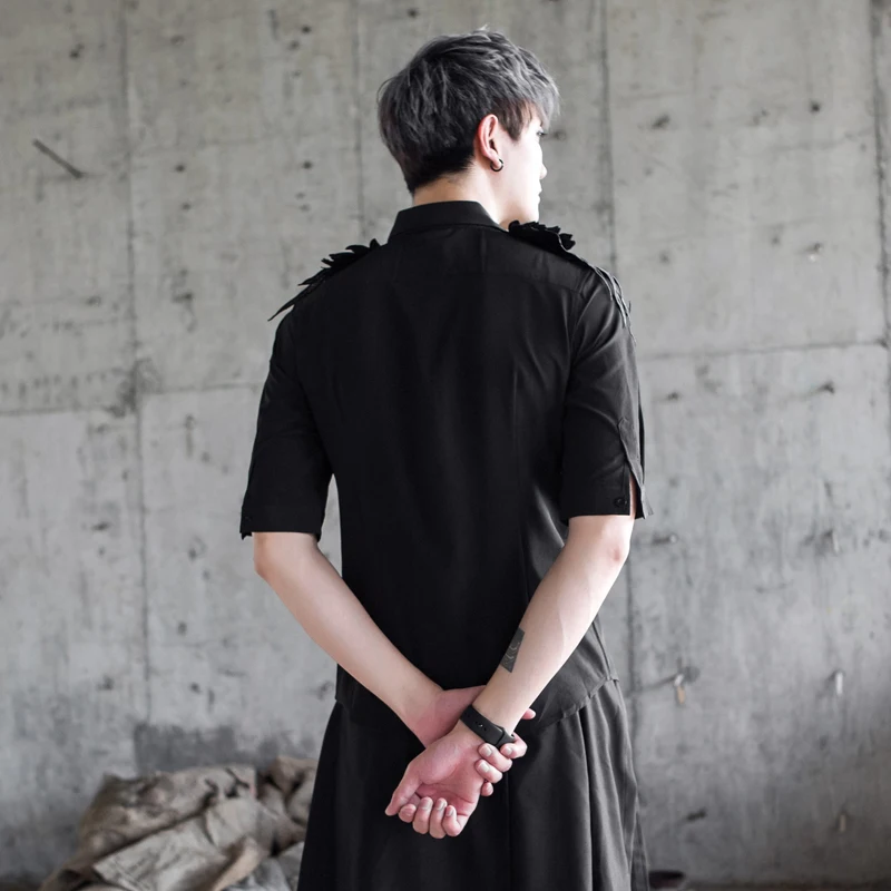 Fall new men's fashion punk style long short sleeves casual shirt men's embroidered flower wings slim shirt stage wind clothing
Fall new men's fashion punk style long short sleeves casual shirt men's embroidered flower wings slim shirt stage wind clothing