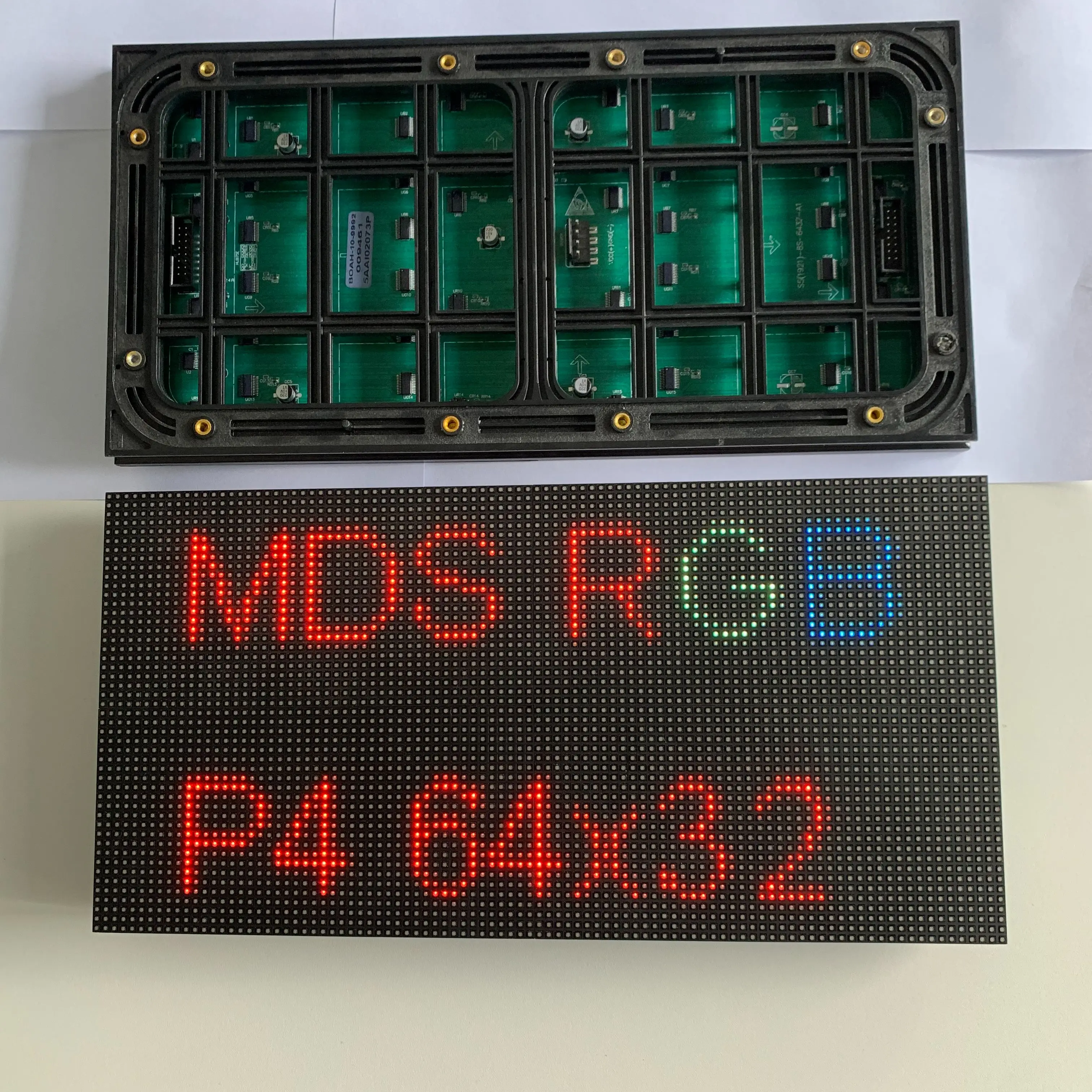 Outdoor P4 256*128mm HD Full Color Advertising Digital Signage Display LED Video Wall Panel LED Module Flexible LED Display
Outdoor P4 256*128mm HD Full Color Advertising Digital Signage Display LED Video Wall Panel LED Module Flexible LED Display