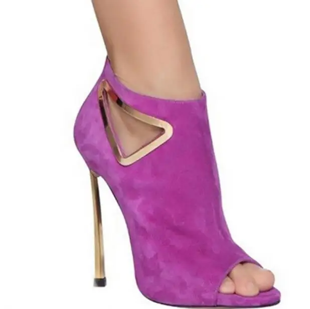 Designer Rose Red Suede Black Metal Heel Ankle Boots Peep Toe Gold Metal Triangle Cut-Out Dress Boots Thin Heels Booties
Designer Rose Red Suede Black Metal Heel Ankle Boots Peep Toe Gold Metal Triangle Cut-Out Dress Boots Thin Heels Booties