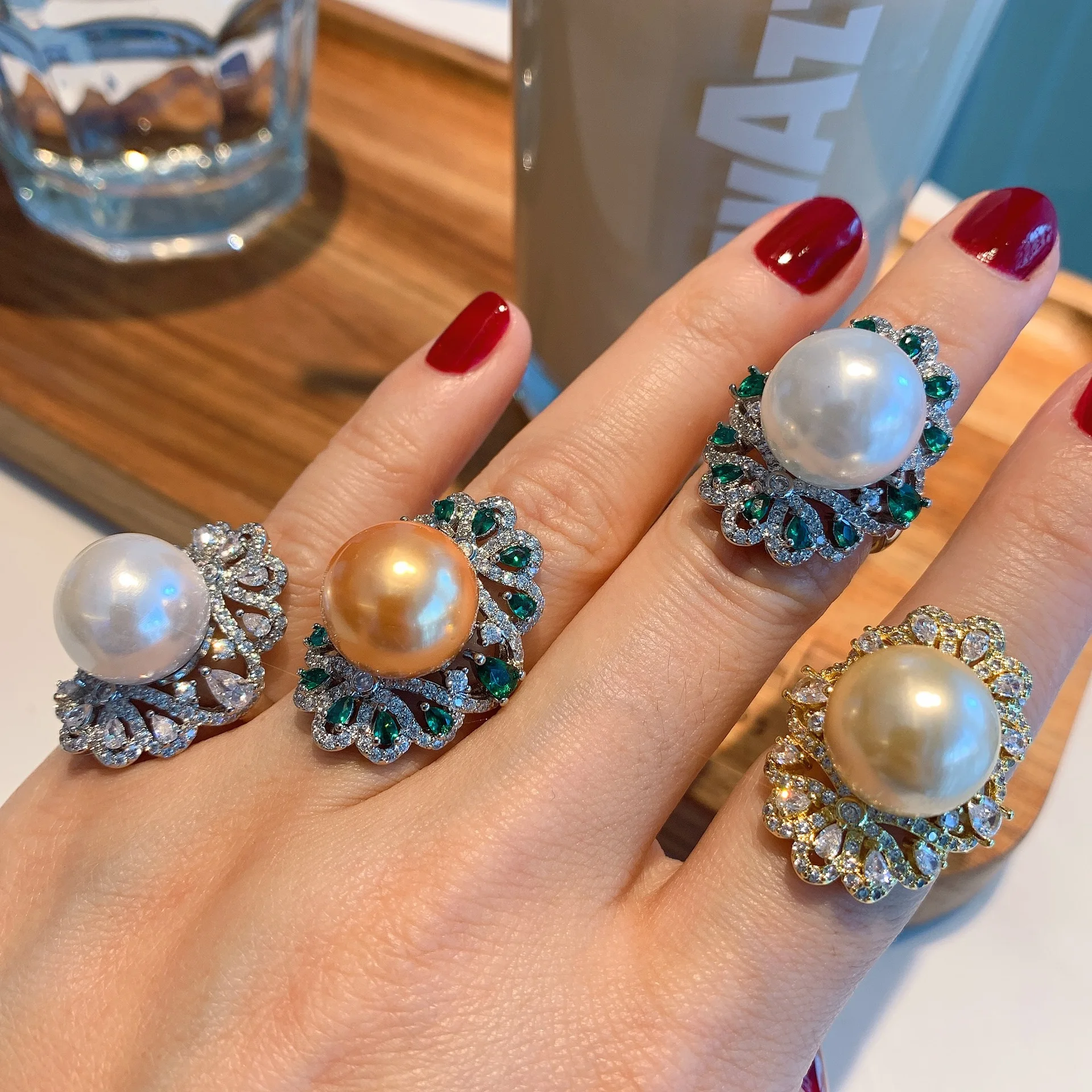 2023 New White Pearl Green Crystal Adjustable Ring Women Charms Cocktail Party Fine Vintage Jewelry Wedding Gift for Guest
2023 New White Pearl Green Crystal Adjustable Ring Women Charms Cocktail Party Fine Vintage Jewelry Wedding Gift for Guest