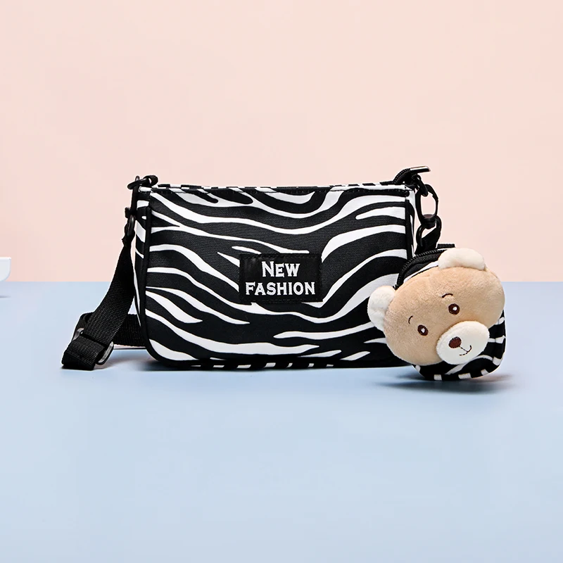 BQ Winter Style Sweet Cute Cartoon Mini Crossbody Purse Cross Body Single Shoulder Messenger Bag Set For Women Girls Casual
BQ Winter Style Sweet Cute Cartoon Mini Crossbody Purse Cross Body Single Shoulder Messenger Bag Set For Women Girls Casual