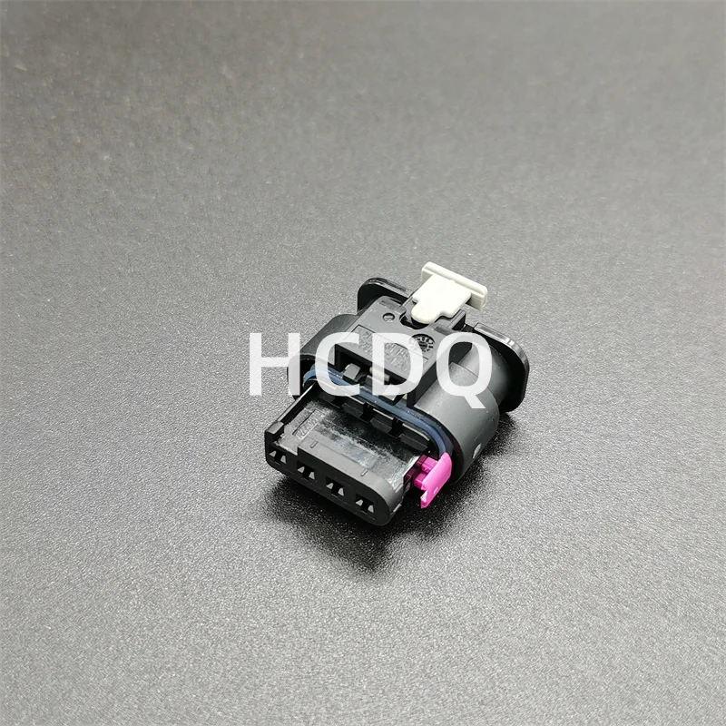 10 PCS Original and genuine 1-1718645-1 automobile connector plug housing supplied from stock
10 PCS Original and genuine 1-1718645-1 automobile connector plug housing supplied from stock
