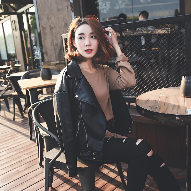 New Plus Size Outerwear Female Loose PU Faux Leather Jacket Women Classic Moto Biker Jackets Autumn Winter Lady Fashion Coat
New Plus Size Outerwear Female Loose PU Faux Leather Jacket Women Classic Moto Biker Jackets Autumn Winter Lady Fashion Coat