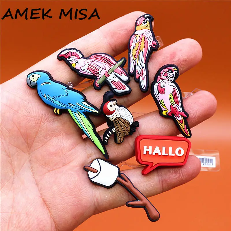 1 шт. Новинка ПВХ Животные Розовый попугай и воробей аксессуары для обуви украшения для сабо подвески обувь подходит для браслета детские подарки
1 шт. Новинка ПВХ Животные Розовый попугай и воробей аксессуары для обуви украшения для сабо подвески обувь подходит для браслета детские подарки