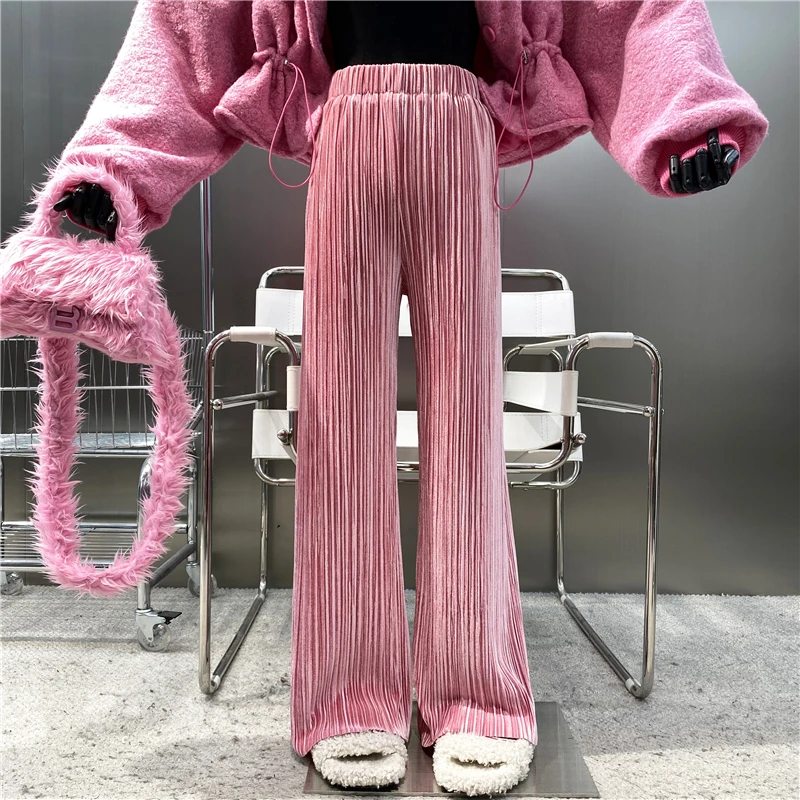 New Multicolor Streamer Plush Thickened Straight Mop Pants Loose Hanging Feeling High Waist Pleated Casual Wide Leg Trousers
New Multicolor Streamer Plush Thickened Straight Mop Pants Loose Hanging Feeling High Waist Pleated Casual Wide Leg Trousers