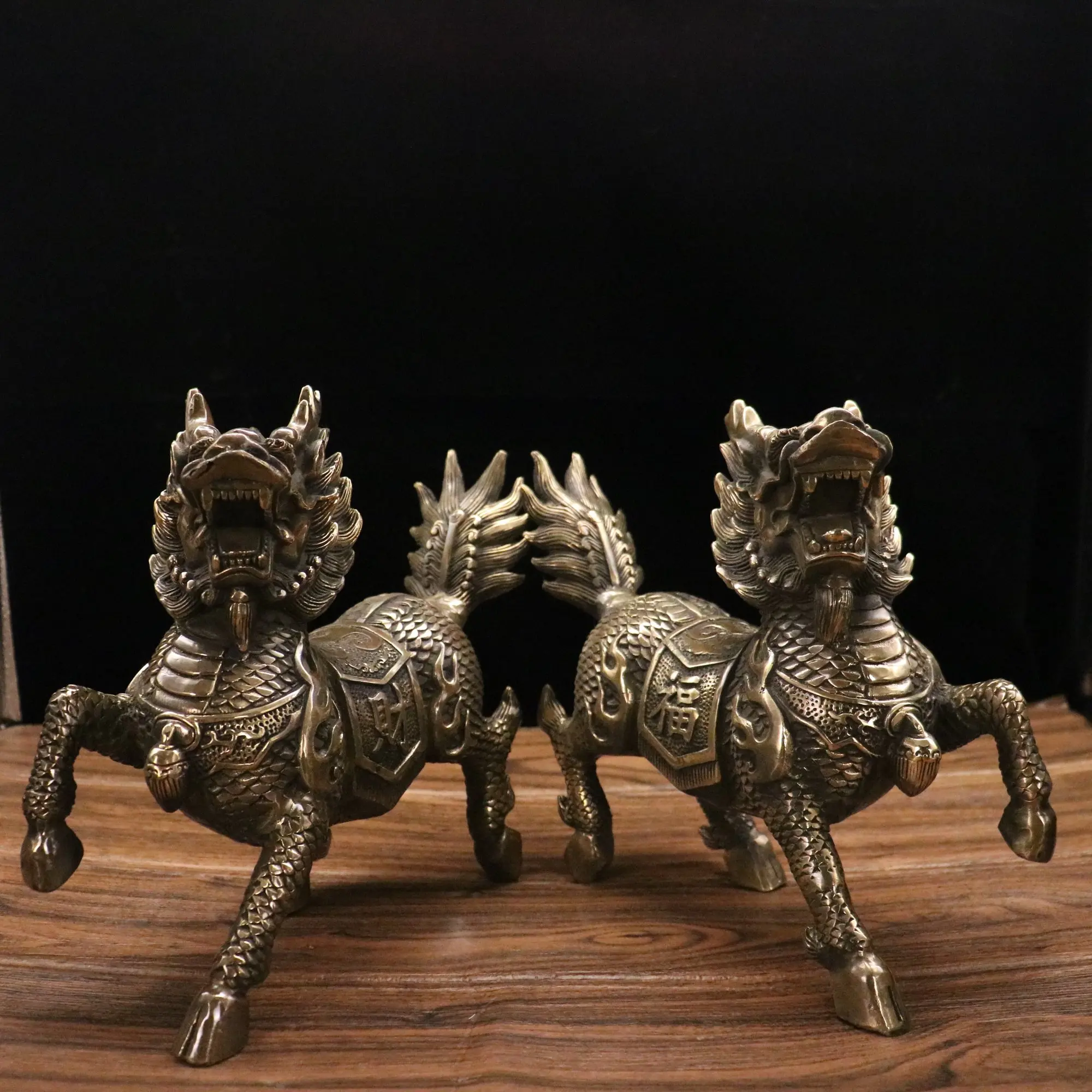 11”Tibetan Temple Collection Old Bronze Cinnabar Fire Unicorn Statue Kirin A Pair Gather wealth Office Ornaments Town House
11”Tibetan Temple Collection Old Bronze Cinnabar Fire Unicorn Statue Kirin A Pair Gather wealth Office Ornaments Town House