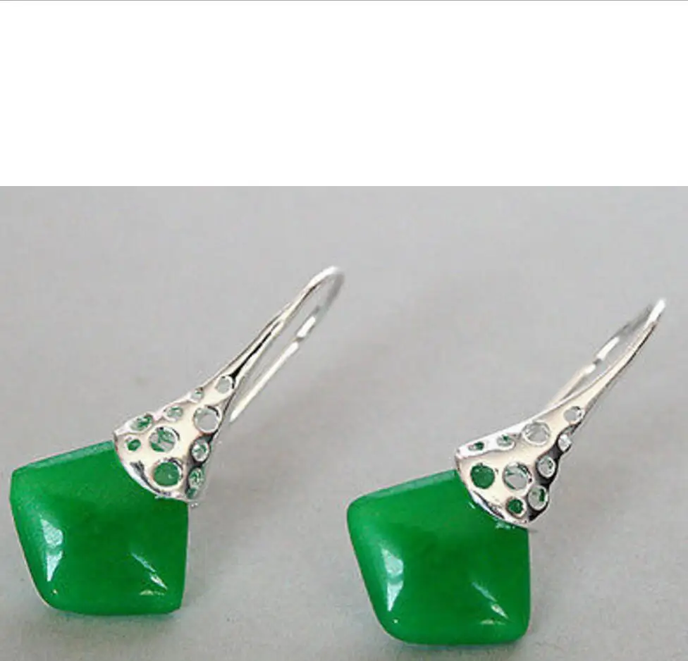 Hot Sell Lady's unique 925 Silver natural green Natural jade special hook Earrings 11/2"
Hot Sell Lady's unique 925 Silver natural green Natural jade special hook Earrings 11/2"