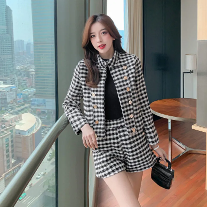 New Fashion Autumn Winter Vintage Houndstooth Tweed 2 Piece Set Women Double-Breasted Jacket Coat+High Waist Woolen Shorts Suit
New Fashion Autumn Winter Vintage Houndstooth Tweed 2 Piece Set Women Double-Breasted Jacket Coat+High Waist Woolen Shorts Suit