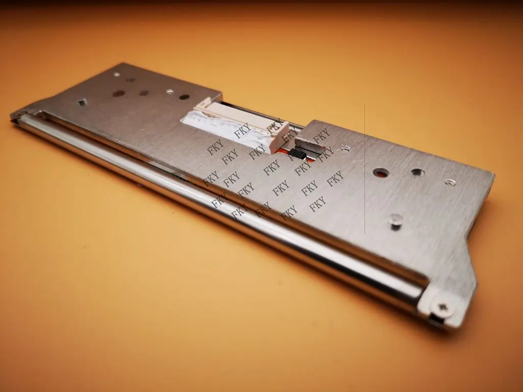 Free shipping new original thermal printhead CL-E730 300DPI print head CL E730 CLE730 barcode print head
Free shipping new original thermal printhead CL-E730 300DPI print head CL E730 CLE730 barcode print head