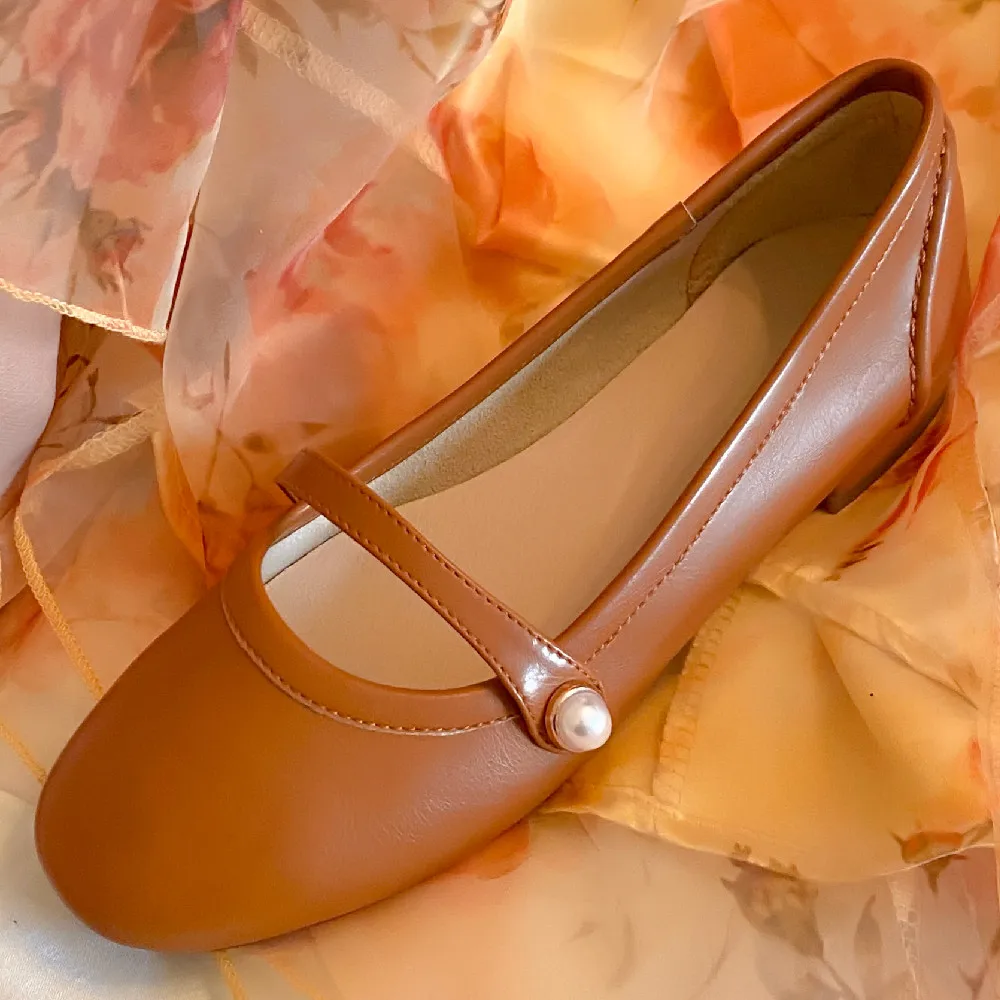 Women's genuine leather beading buckle slip-on flats single shoes round toe retro female student style casual daily comfort shoe
Women's genuine leather beading buckle slip-on flats single shoes round toe retro female student style casual daily comfort shoe