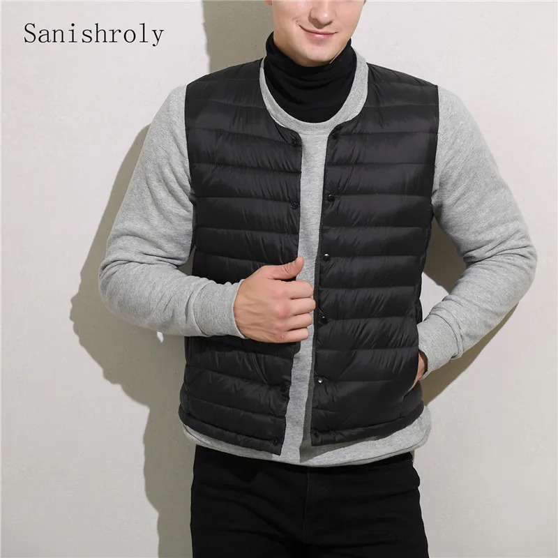 Новый мужской ультралегкий пуховый жилет Sanishroly Two Wears из белого утиного пуха, зимний, на пуговицах, с V-образным вырезом, больших размеров, без рукавов, 3XL
Новый мужской ультралегкий пуховый жилет Sanishroly Two Wears из белого утиного пуха, зимний, на пуговицах, с V-образным вырезом, больших размеров, без рукавов, 3XL