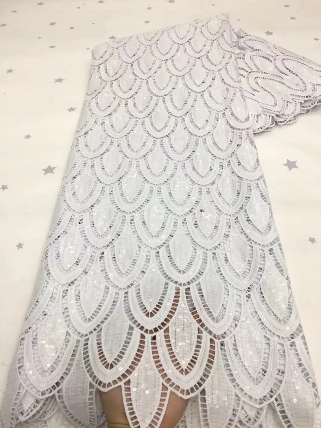 White African Lace Fabric 2021 High Quality Guipure Lace Fabric with Sequins Latest French Cord Laces For Wedding HXZ4979
White African Lace Fabric 2021 High Quality Guipure Lace Fabric with Sequins Latest French Cord Laces For Wedding HXZ4979