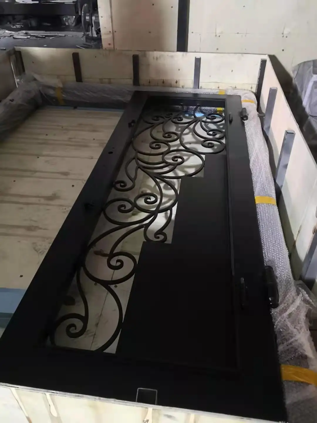 Wholesale made in china 72x96" with 12 gauge steel wrought iron doors for sale with lowest price Hc-id14
Wholesale made in china 72x96" with 12 gauge steel wrought iron doors for sale with lowest price Hc-id14