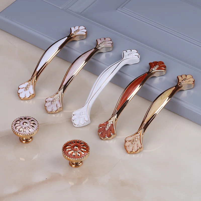European cabinet door amber handle modern simple wardrobe shoe cabinet drawer handle kitchen door cabinet furniture handle
European cabinet door amber handle modern simple wardrobe shoe cabinet drawer handle kitchen door cabinet furniture handle
