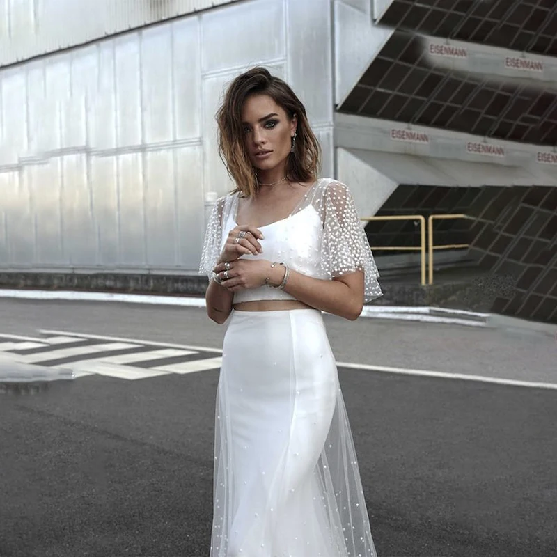 Elegant Snow Tulle Half Sleeves Two-piece Set Mermaid Wedding Dress Backless Floor-Length Sweep Train Dot Network Bridal Grown
Elegant Snow Tulle Half Sleeves Two-piece Set Mermaid Wedding Dress Backless Floor-Length Sweep Train Dot Network Bridal Grown