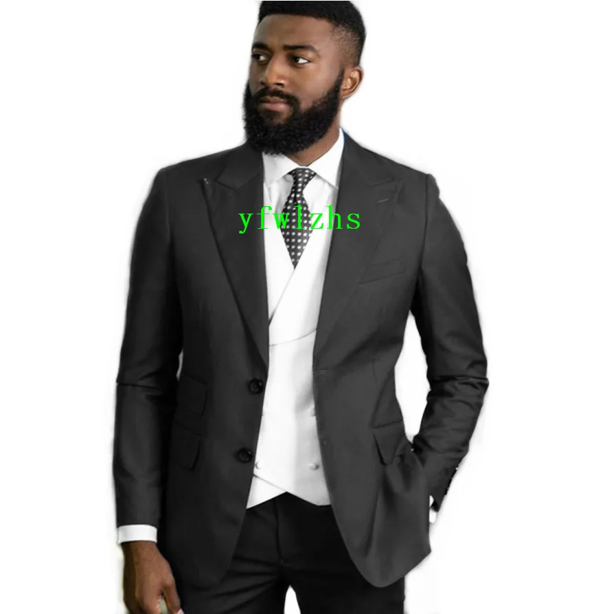 Handsome Two Buttons Groomsmen Peak Lapel Groom Tuxedos Men Suits Wedding/Prom Best Blazer ( Jacket+Pants+Vest+Tie) B206
Handsome Two Buttons Groomsmen Peak Lapel Groom Tuxedos Men Suits Wedding/Prom Best Blazer ( Jacket+Pants+Vest+Tie) B206
