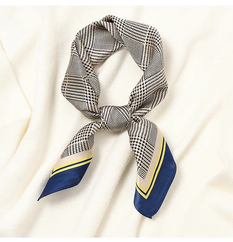 2021 Square Women Elegant Pattern Silk Shawl Scarf Office Lady Hair Neck Headband Foulards Headcloth Multifunction Scarves 53cm
2021 Square Women Elegant Pattern Silk Shawl Scarf Office Lady Hair Neck Headband Foulards Headcloth Multifunction Scarves 53cm