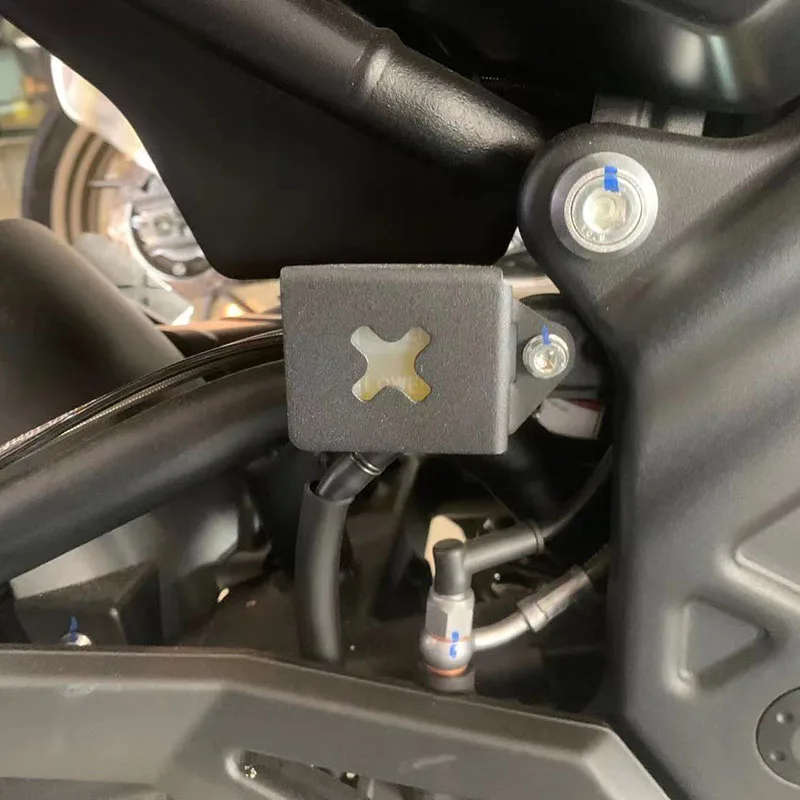 Защитная крышка масляной чашки заднего тормоза для Brixton Crossfire 500 
Защитная крышка масляной чашки заднего тормоза для Brixton Crossfire 500