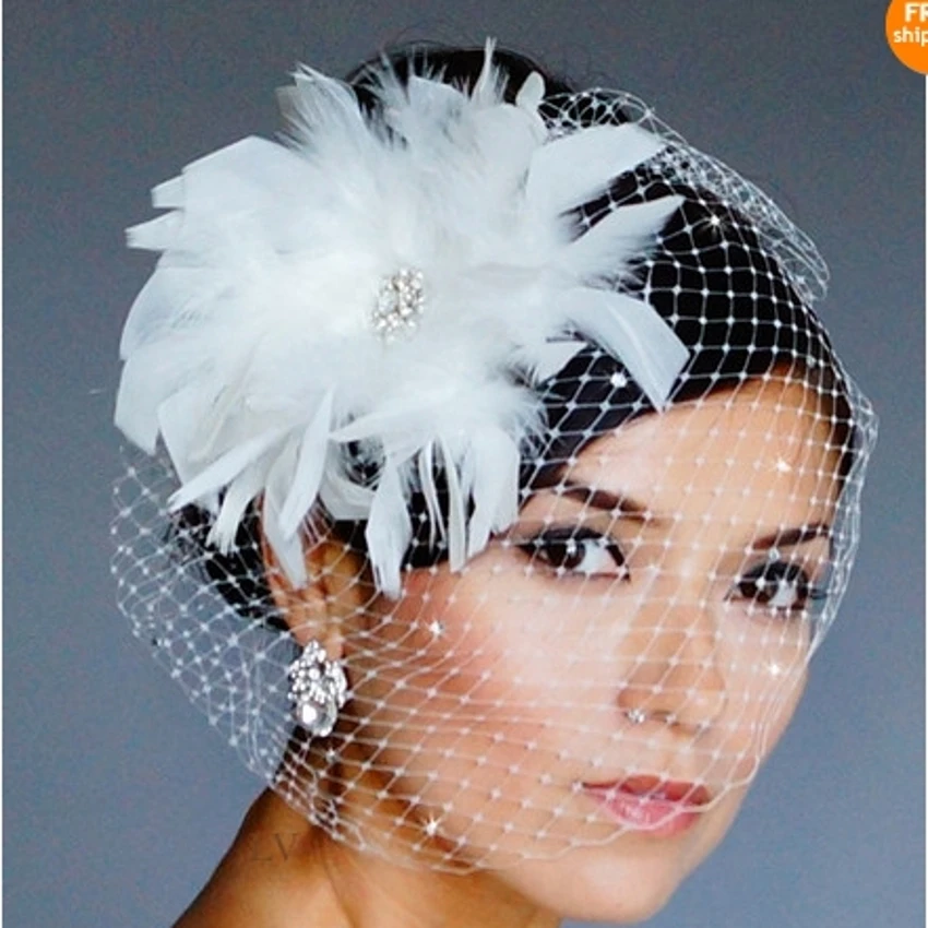 New Arrival Tulle Wedding Veils with Hand Made Feather Flower Rhinestones Birdcage Veils for Bridal Wedding Accessories
New Arrival Tulle Wedding Veils with Hand Made Feather Flower Rhinestones Birdcage Veils for Bridal Wedding Accessories