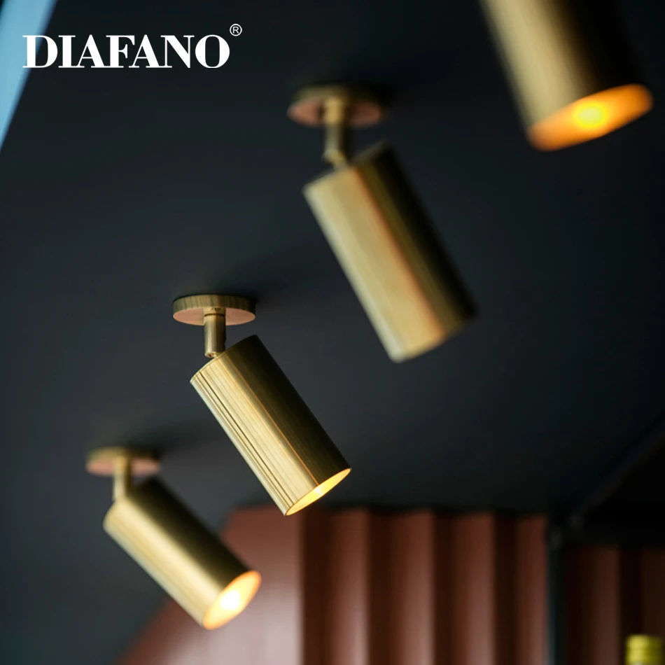 Modern GU10 LED Spotlight Creative Commercial Store Clothing Industrial Bar Coffee Corridor Beside Wall Mounted light fixture
Modern GU10 LED Spotlight Creative Commercial Store Clothing Industrial Bar Coffee Corridor Beside Wall Mounted light fixture