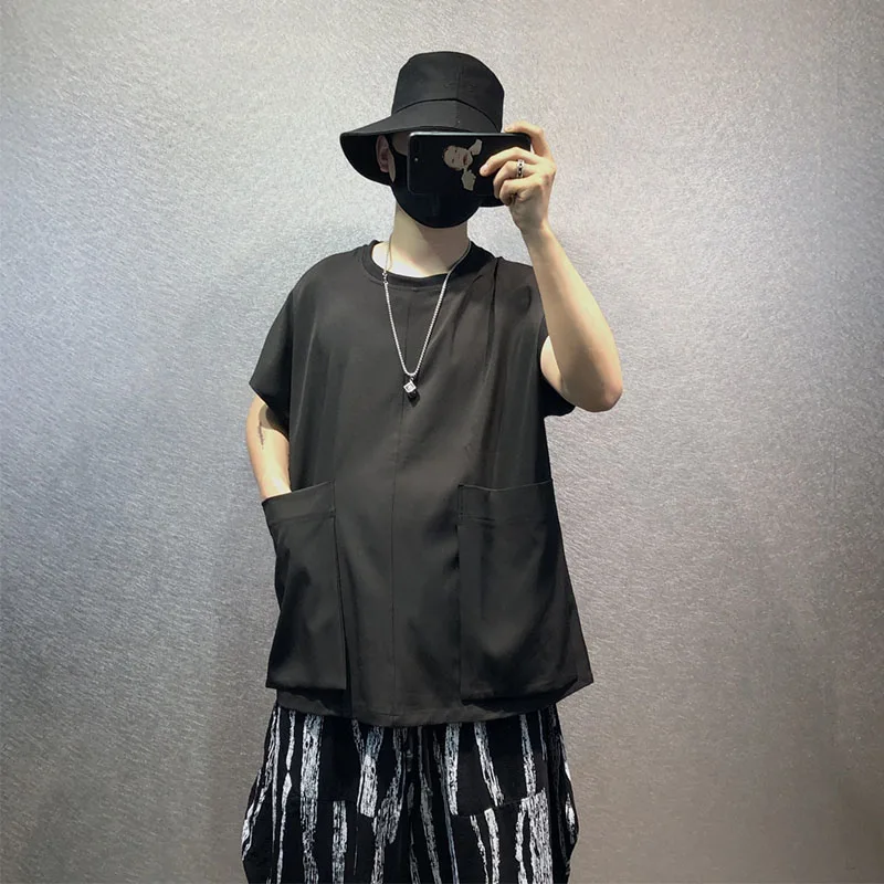 Men's Short Sleeve T-Shirt Black Simple Personality Large Pocket Loose Large Youth Trend Harajuku Solid Color T-Shirt Split
Men's Short Sleeve T-Shirt Black Simple Personality Large Pocket Loose Large Youth Trend Harajuku Solid Color T-Shirt Split