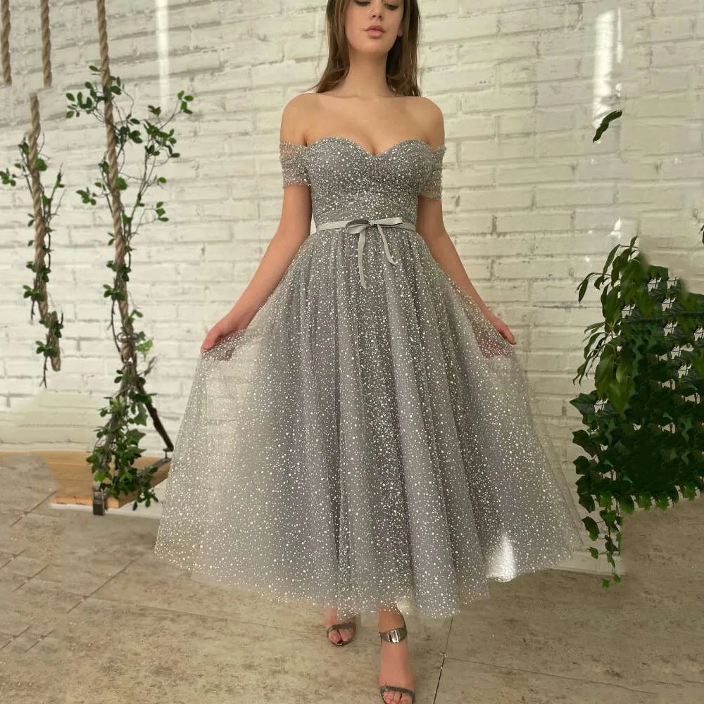 Modest Gray Cheap Prom Dresses Tea Length Sweetheart Glitter Tulle Short Wedding Party Evening Gowns Haute Couture Boning Corset
Modest Gray Cheap Prom Dresses Tea Length Sweetheart Glitter Tulle Short Wedding Party Evening Gowns Haute Couture Boning Corset