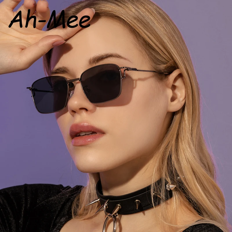 Fashion Metal Square Sunglasses Women Luxury Brand Black Trendy Rectangle Sun Glasses For Female Small Frames Eyewear UV400
Fashion Metal Square Sunglasses Women Luxury Brand Black Trendy Rectangle Sun Glasses For Female Small Frames Eyewear UV400