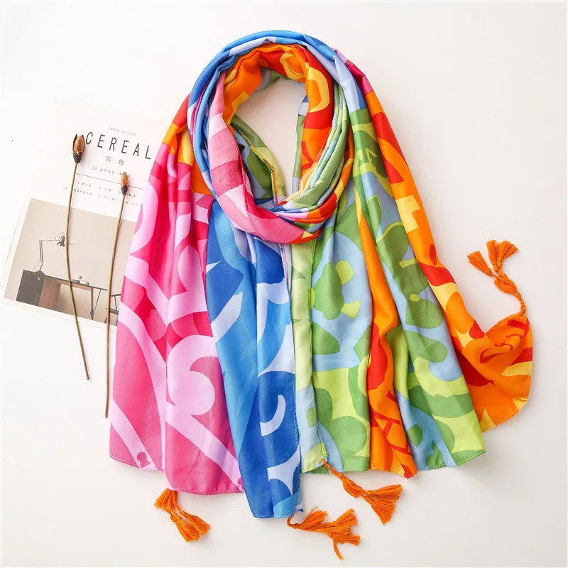 2020 New Ombre Flower Print Tassel Scarves And Shawls Floral Beach Scarf Wrap Hijab Free Shipping
2020 New Ombre Flower Print Tassel Scarves And Shawls Floral Beach Scarf Wrap Hijab Free Shipping