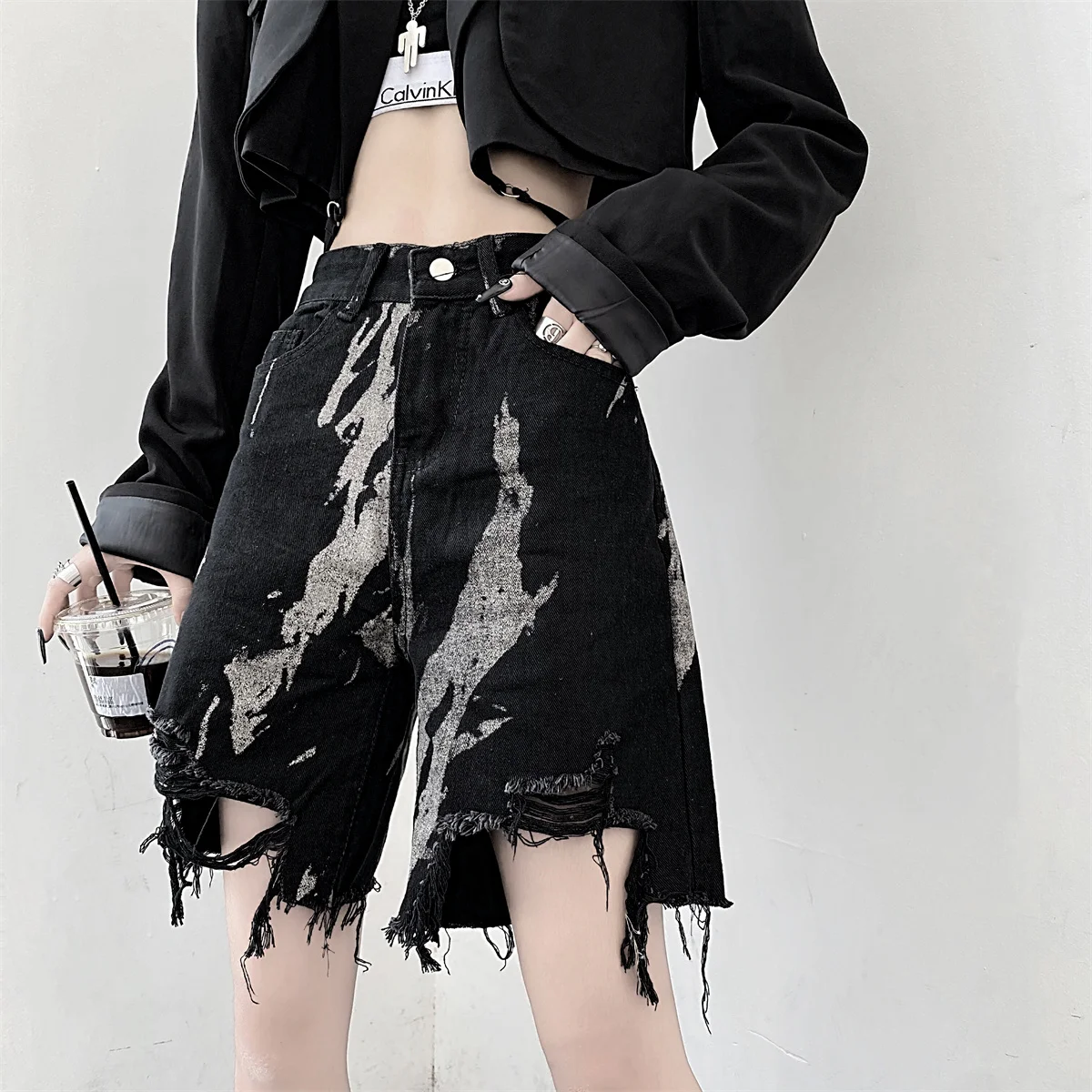Summer Gothic Women Irregular High Waist Ripped Hole Wide Leg Jeans Shorts Casual Female Loose Black Denim Shorts Plus Size XXL
Summer Gothic Women Irregular High Waist Ripped Hole Wide Leg Jeans Shorts Casual Female Loose Black Denim Shorts Plus Size XXL