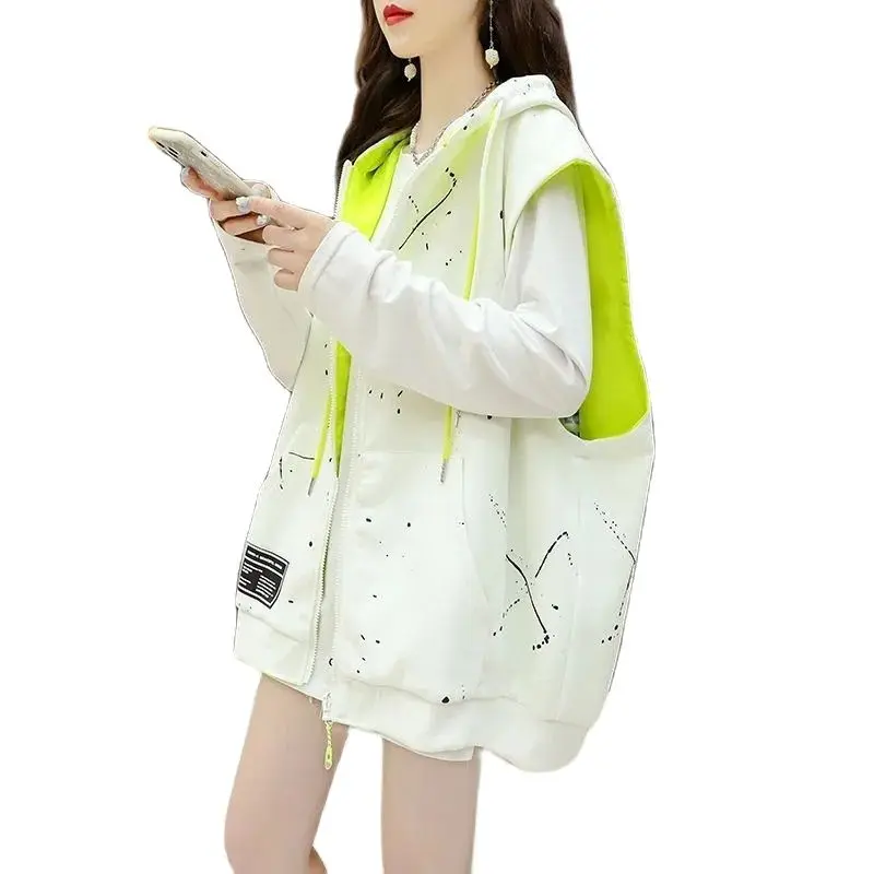 Positive Negative Wear On Both Sides Loose Hooded Female Guard Clothes Vest Jacket Spring Autumn Printing Letter Ladies Waistcoa
Positive Negative Wear On Both Sides Loose Hooded Female Guard Clothes Vest Jacket Spring Autumn Printing Letter Ladies Waistcoa