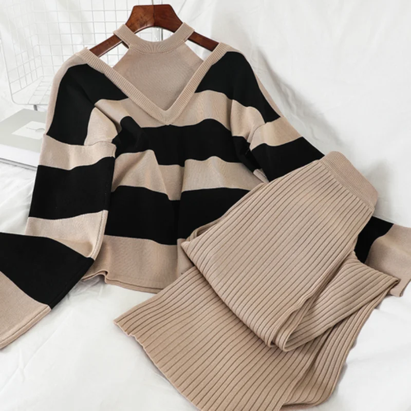 New Autumn 2Pcs Set Women Knitted Pullovers Sweater Halter Stripe Jumper Tops + Wide Leg Long Pants Suits Tracksuits 
New Autumn 2Pcs Set Women Knitted Pullovers Sweater Halter Stripe Jumper Tops + Wide Leg Long Pants Suits Tracksuits