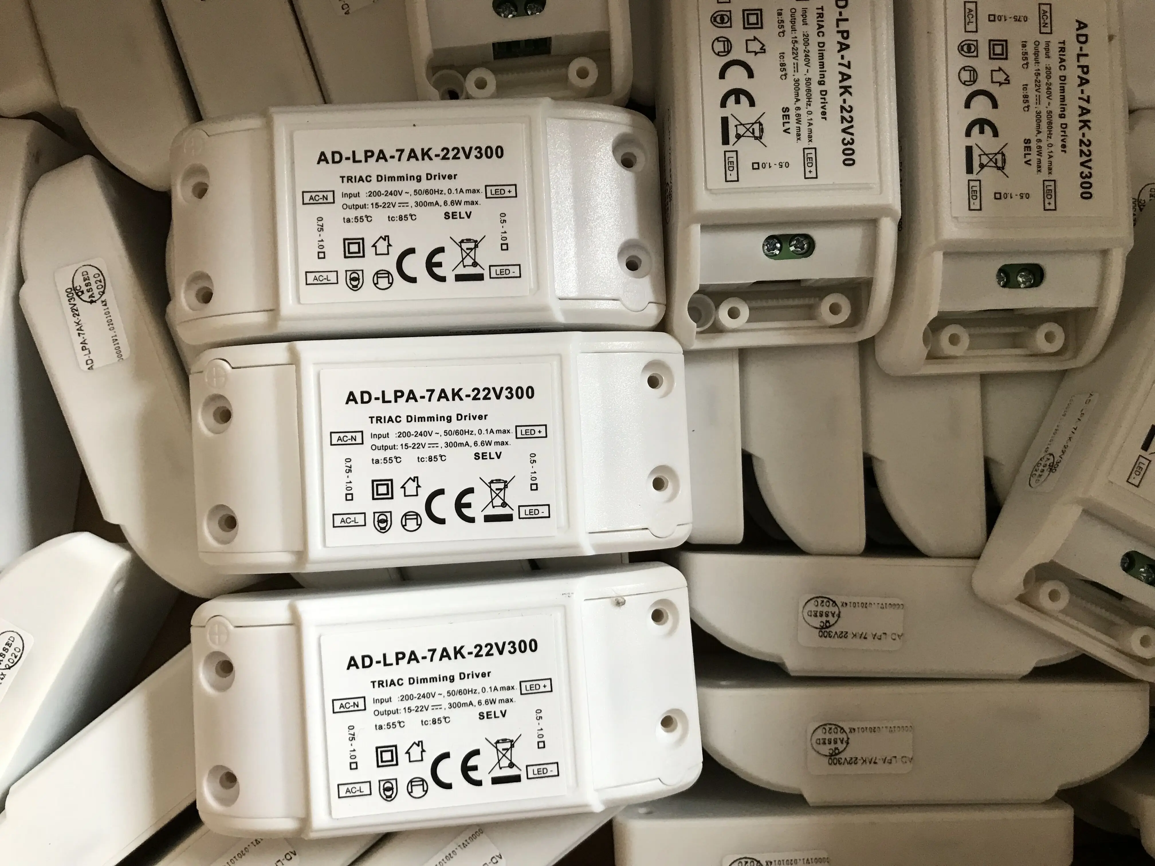 Free Shipping AD-LPA-7AK-22V300 300mA LED Power driver Power supply Triac Dimmable
Free Shipping AD-LPA-7AK-22V300 300mA LED Power driver Power supply Triac Dimmable